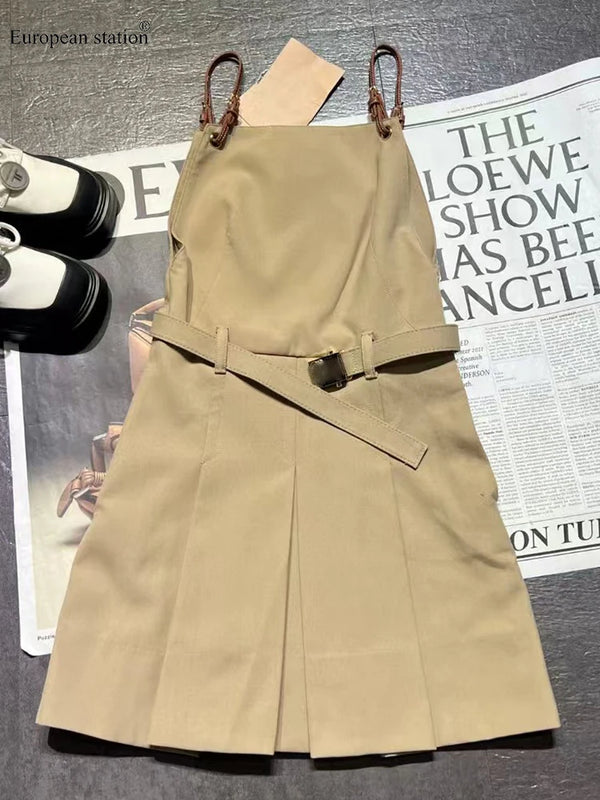 Designer retro metal letter belt leather strap strap dress 2024 summer women's new fashion all-in-one sleeveless sundress